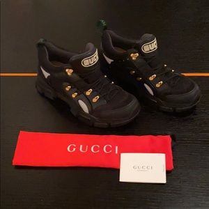 Gucci Flashtrek Sneakers